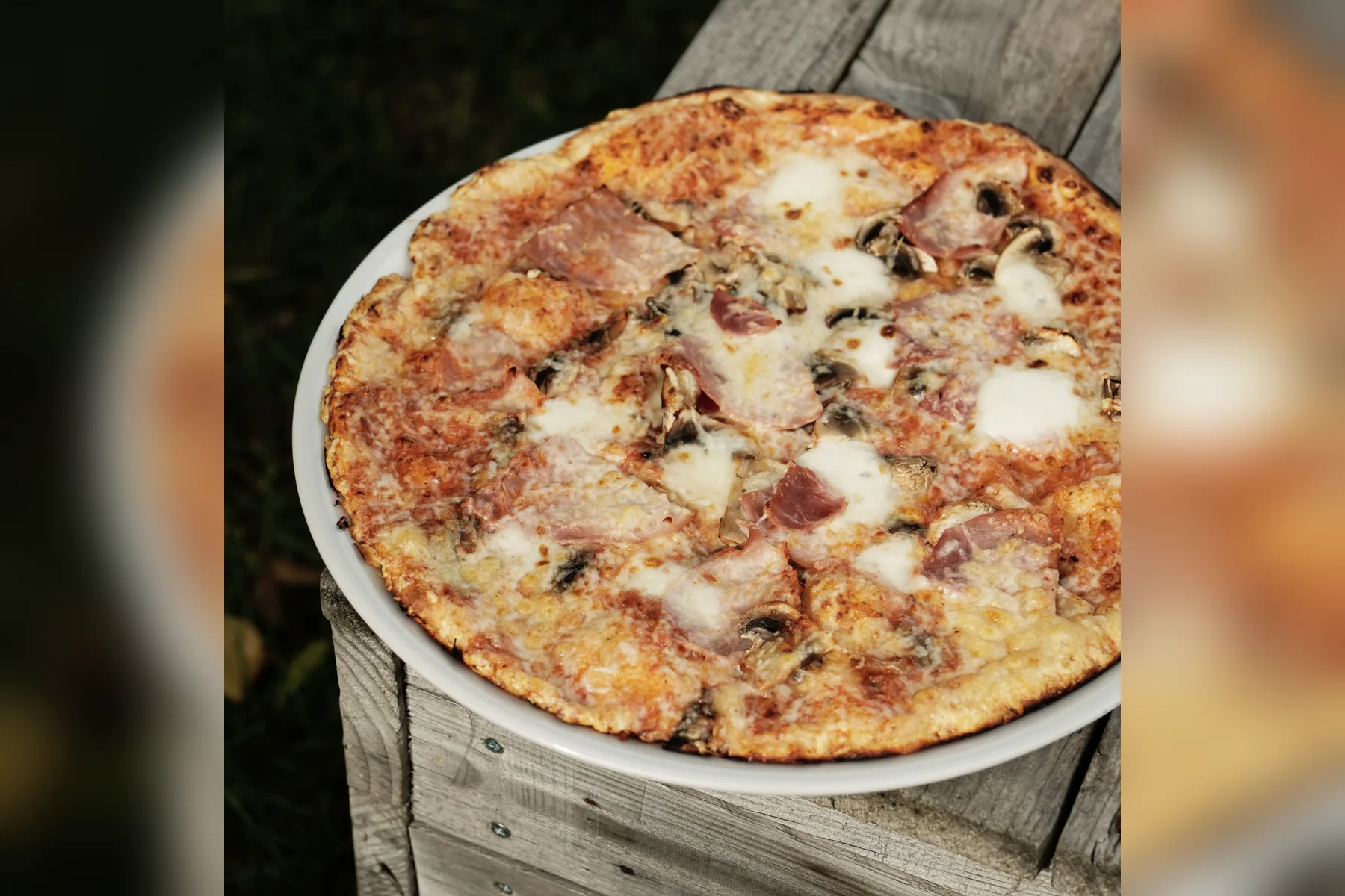 Pizza de la carte du foodtruck ALBINÔME à Albi